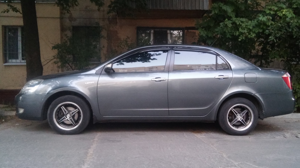 Geely Vision 1.8 бензиновый 2008 на DRIVE2