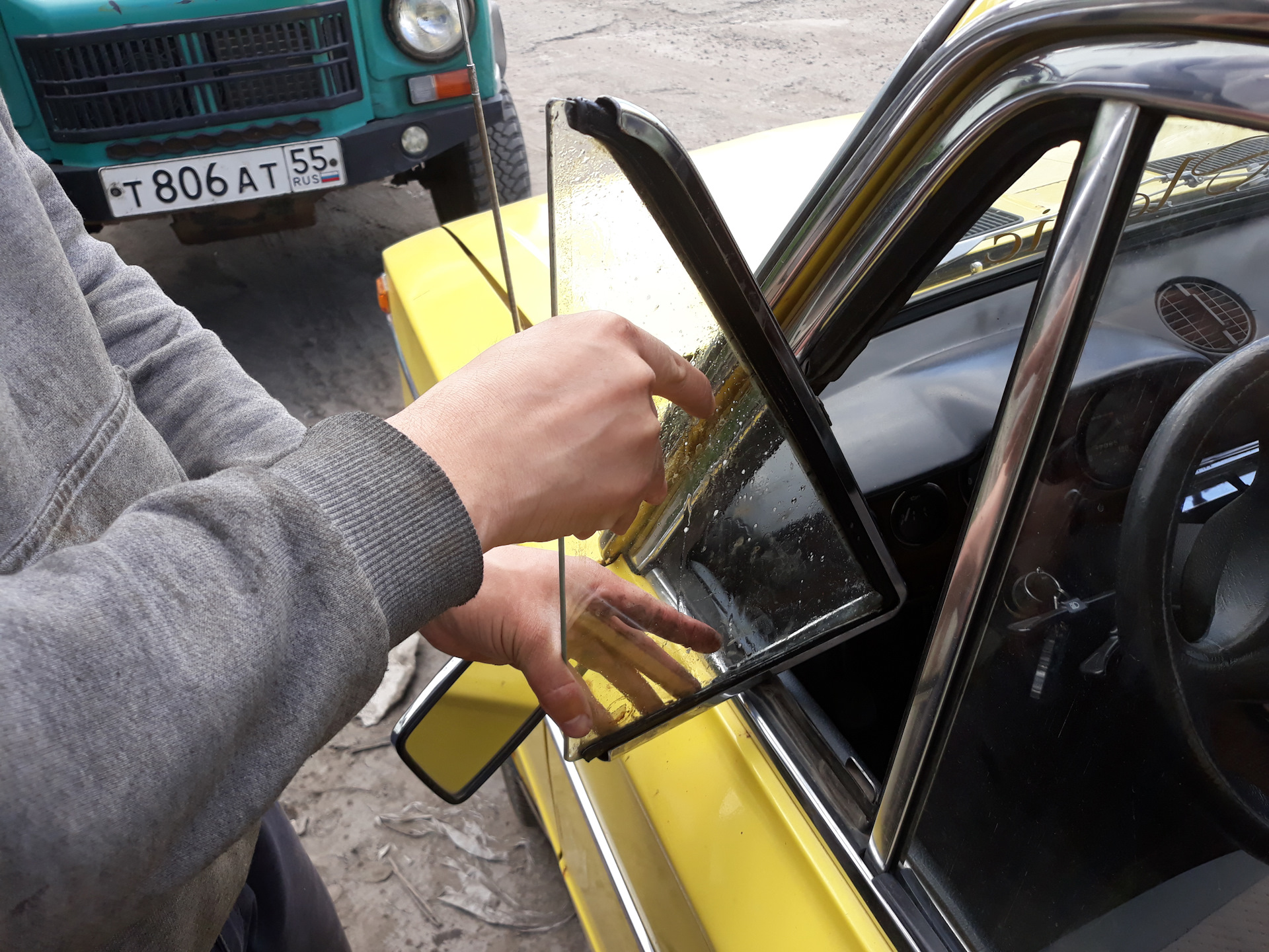 Как тонировать стекла автомобиля своими руками