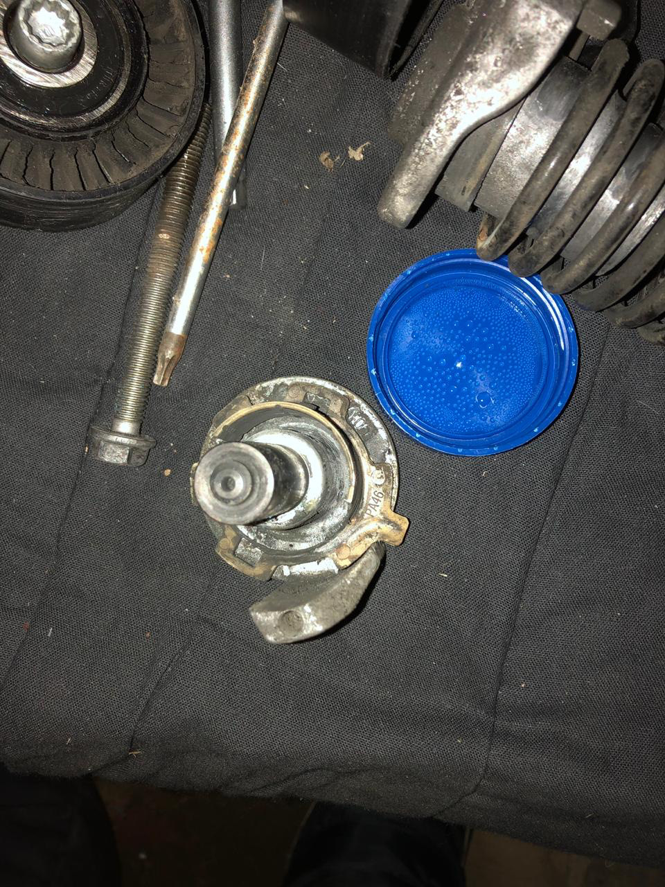 Мой большой epic fail.Снятие генератора, натяжного ролика. Сальник гура ...