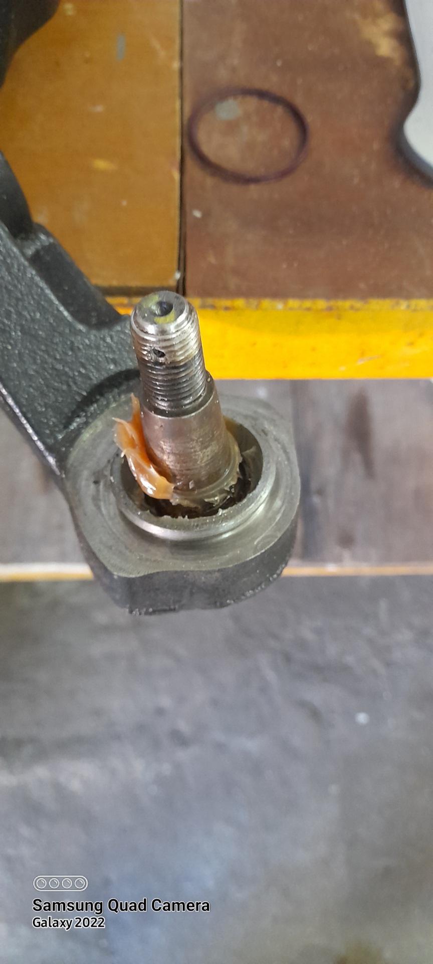 Нижний рычаг замена — ГАЗ Сайбер, 2,4 л, 2010 года | запчасти | DRIVE2