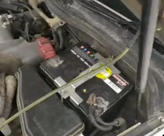 Регулировка веерных форсунок омывателя — Toyota Progres, 2,5 л, 1999 ...