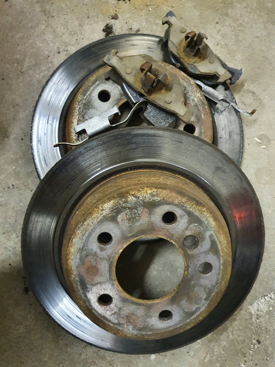 Хлам — BMW X1 (E84)