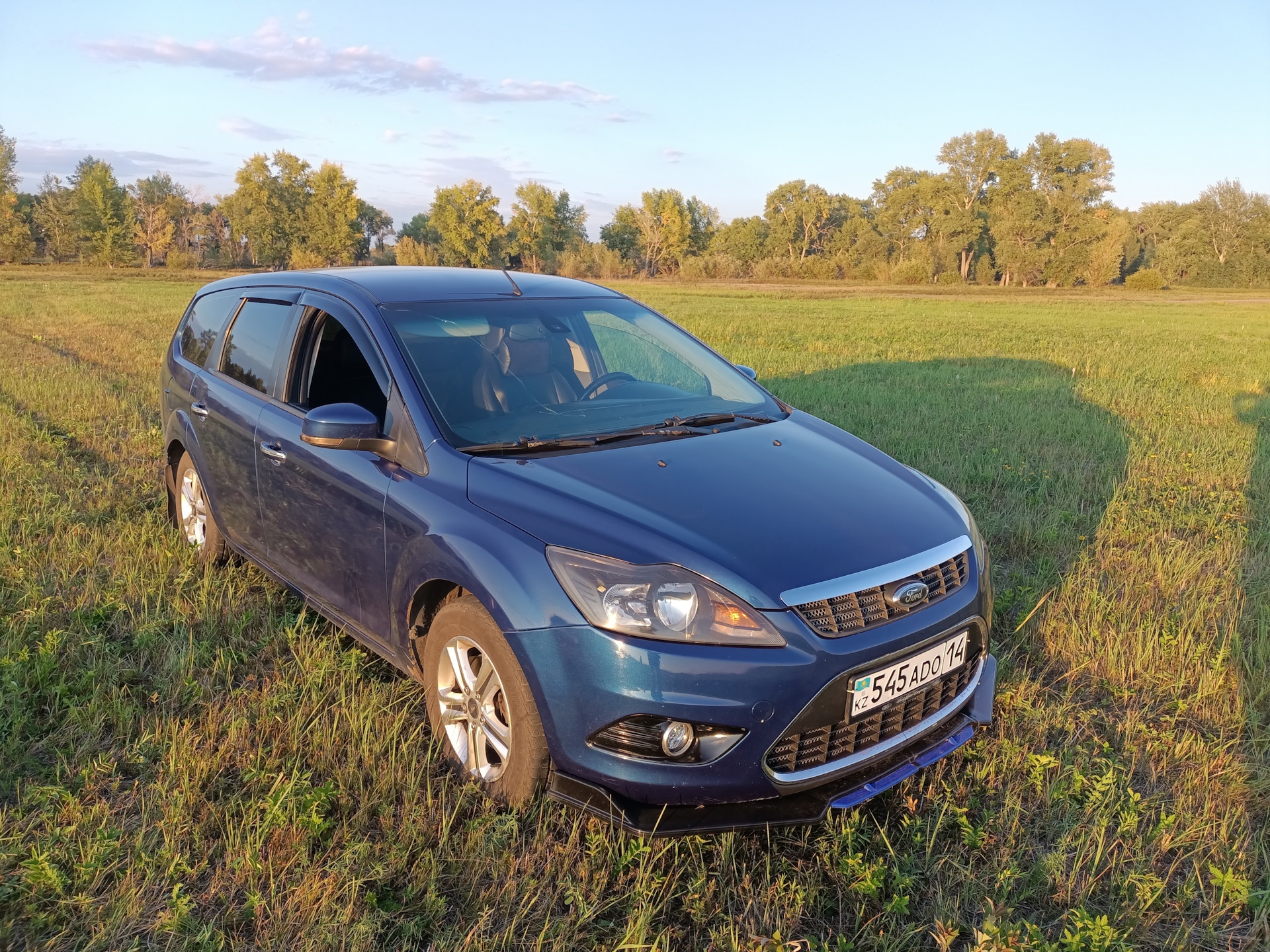 Ford focus 2005. Ford focus rs png морда. Форд фокус 2 седан 2008. Форд фокус 3 2012. Ford focus 4.