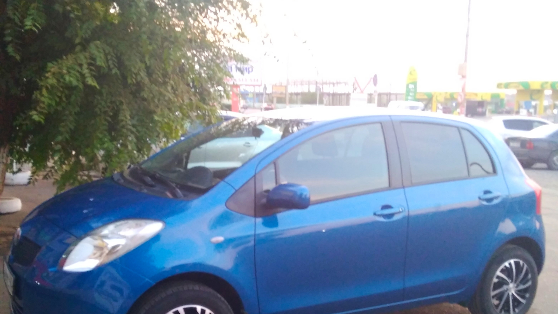 Toyota Yaris (p2) 1.3 бензиновый 2008 на DRIVE2