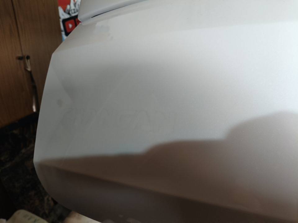 Очень видно, как проглядывается надпись на краске. — Changan CS35 Plus (1G)