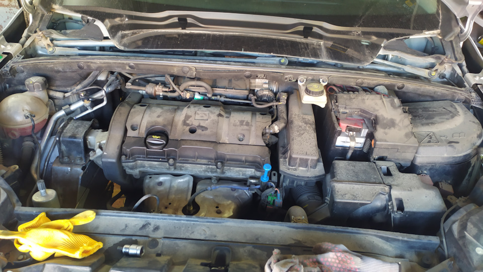 Замена передних Амортизаторов — Citroen C4 L, 1,6 л, 2013 года | своими ...
