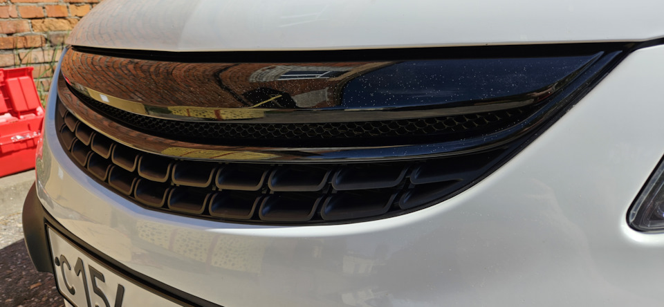 Наколхоженная сеточка тоже не лишняя оказалась, так по мне.) — Opel Corsa D