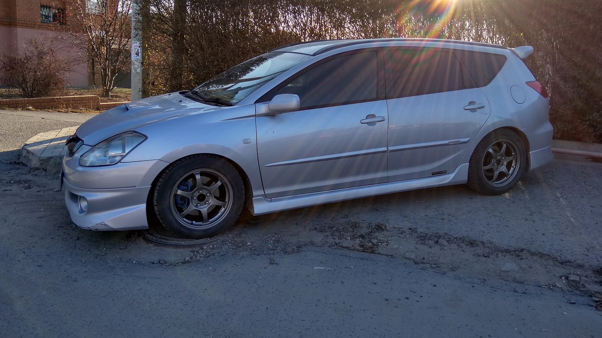 Тойота калдина разгон. Caldina gt four. Toyota Caldina gt-four. Caldina 241 накладки на пороги. Литье Калдина ГТ на белом фоне для фотошопа.