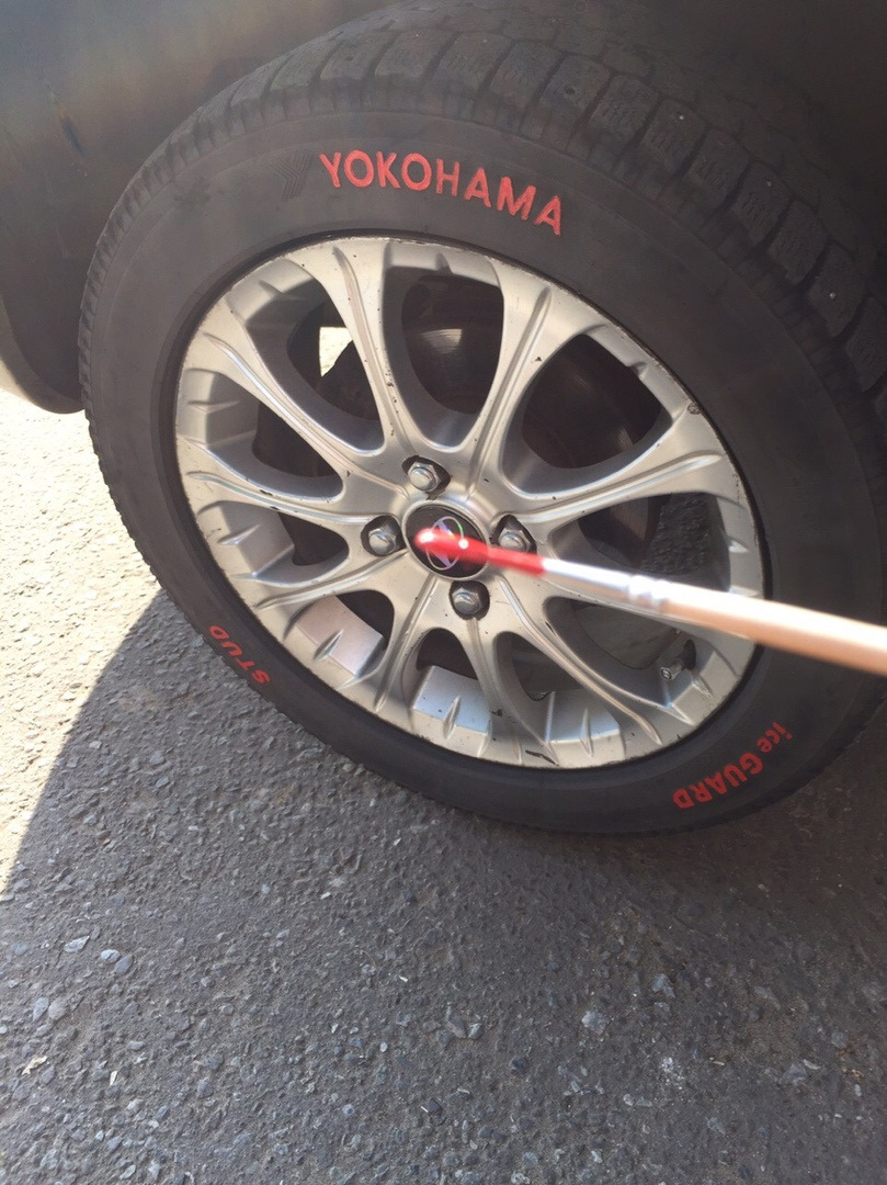 Покраска надписей на резине — Hyundai Accent (2G), 1,5 л, 2004 года ...