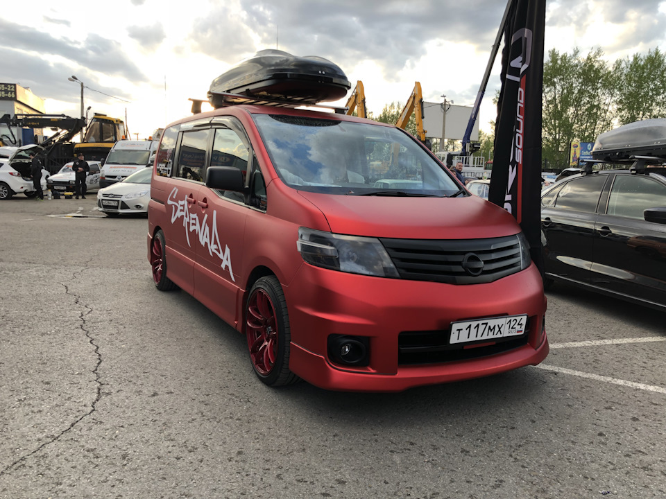 Nissan Serena c25 диски