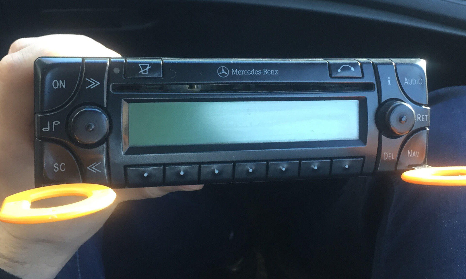 Modernisierung für Mercedes-Benz Audio 30 APS BE4716 Bluetooth