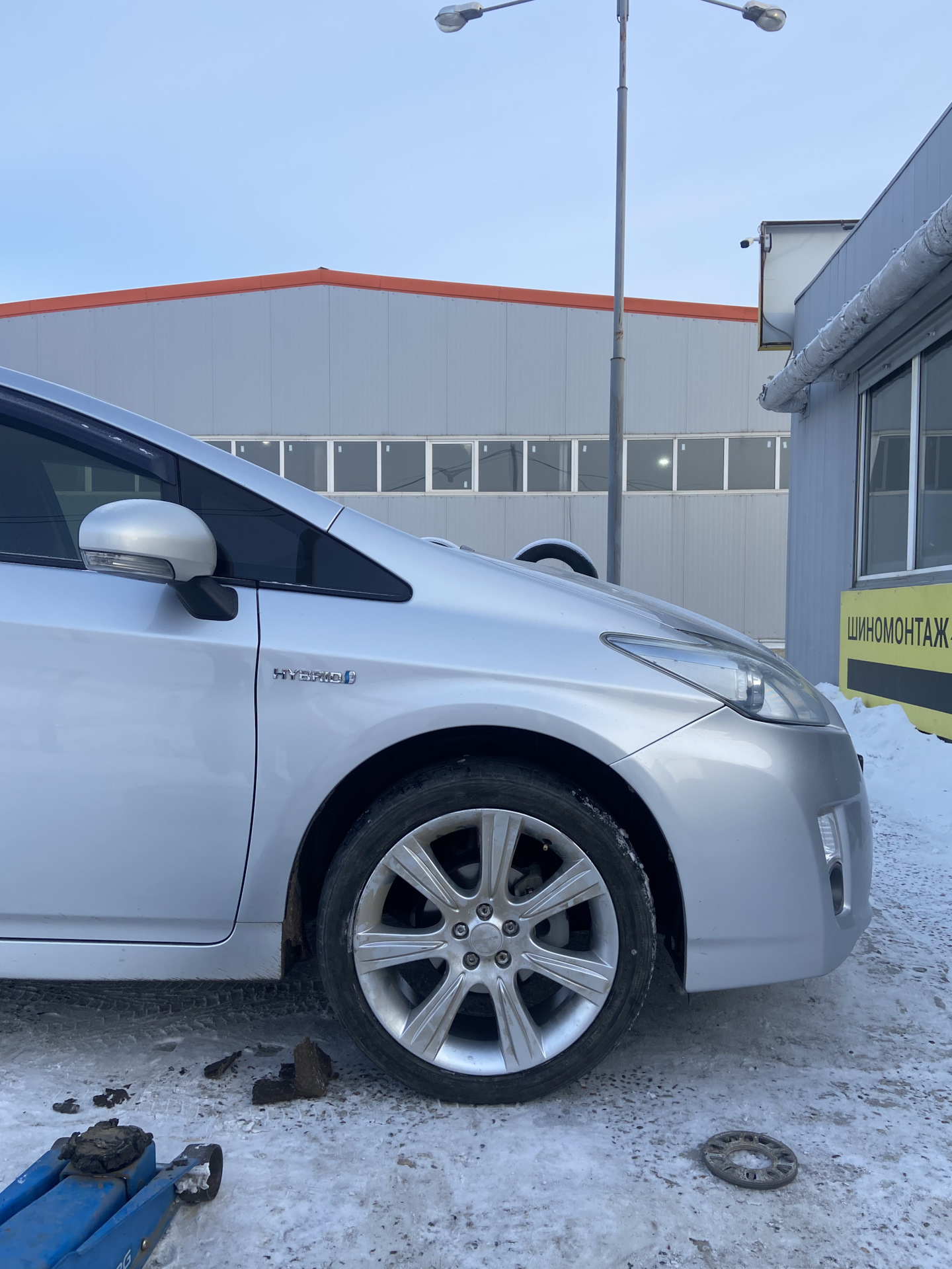 Prius 20 r17. Toyota prius 20 17 диски. Сверловка приус. Сверловка приус. Сверловка приус.