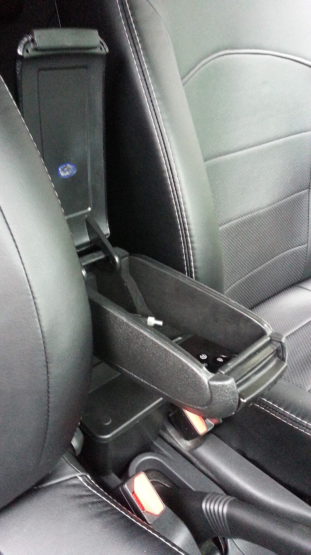 Как снять подлокотник рено каптур Подлокотник Armrest II Renault Kaptur - Renault Kaptur (2016), 2 л, 2017 года ак