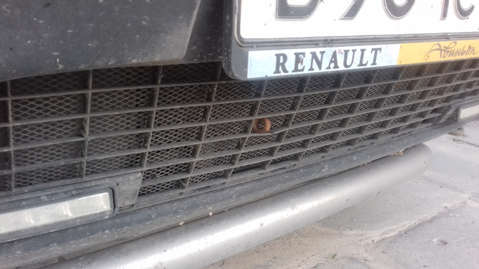 Радиатор кондиционера Luzar LRAC0961 — Renault Duster (1G), 1,6 л, 2012 ...