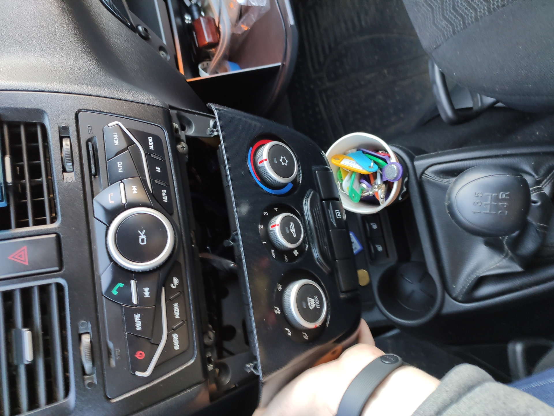 Как подключить регистратор, зарядку, радар детектор от прикуривателя ...