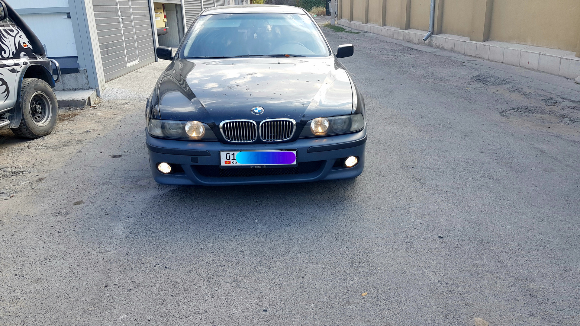 М бампер тайвань — BMW 5 series (E39), 2,8 л., 2000 года | стайлинг ...