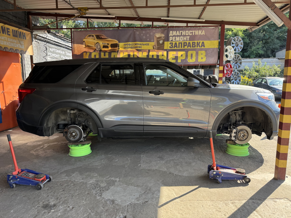 Фото в бортжурнале Ford Explorer (6G)