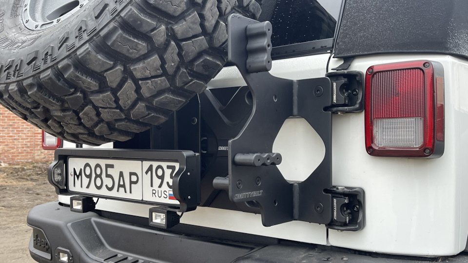 Крепление для канистр/хайджека — Jeep Wrangler (JK), 3,6 л, 2016 года ...