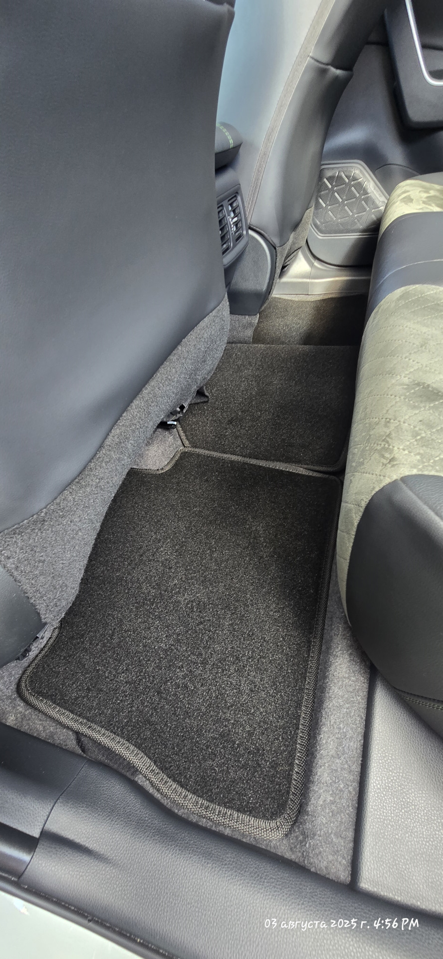 Фото в бортжурнале Toyota RAV4 (5G)