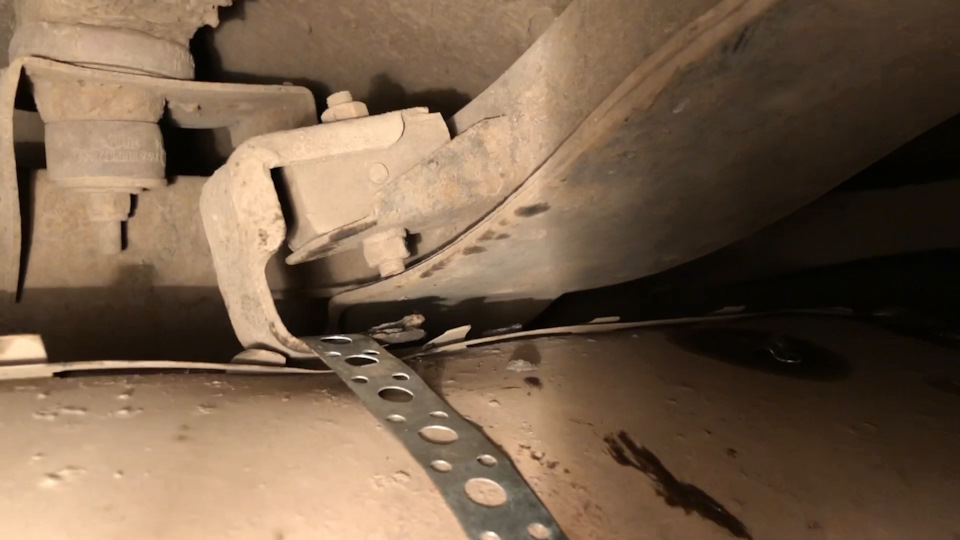 ljk1dW2cm nrl3j29hFDB7ansYY 960 Как крепится глушитель на патриоте