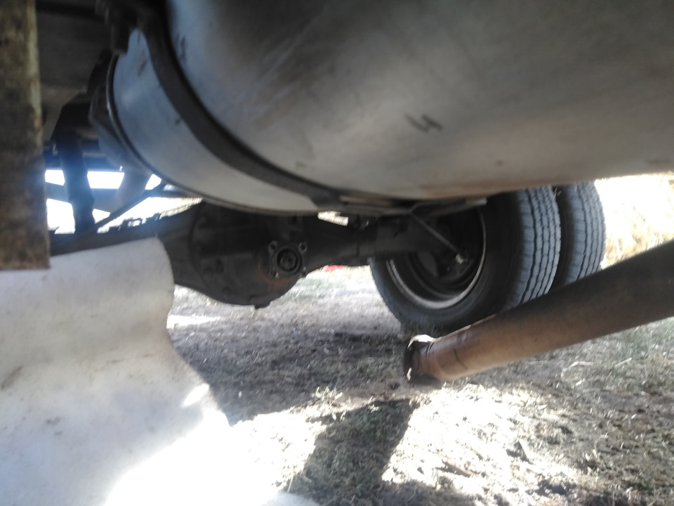 Стал менять сцепление, а попутно и задний сальник коленвала под замену ...