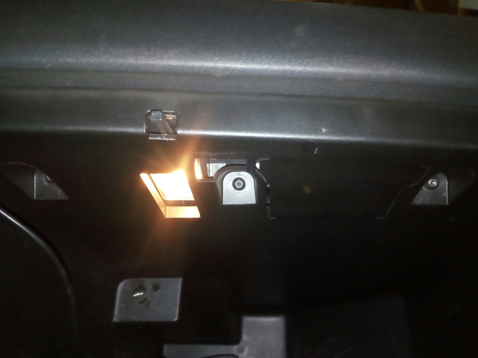 Замена салонного фильтра без снятия бардачка или как не разбирать пол торпеды! -