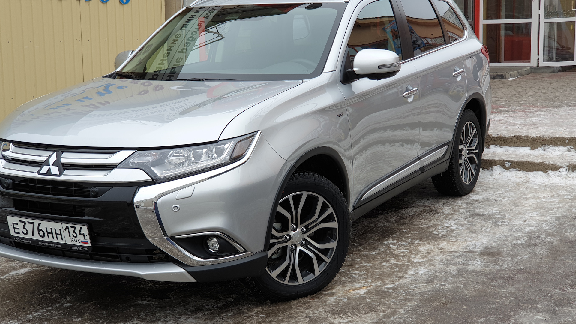 Mitsubishi Outlander (3G) 3.0 бензиновый 2018 | ДжиТи 3.0 на DRIVE2