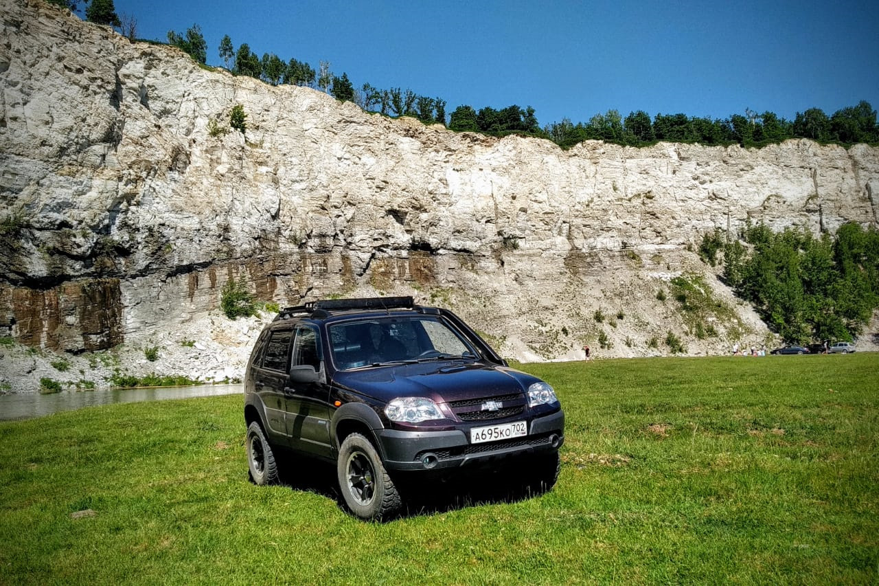 Нива шевроле в мороз. Нива Шевроле. Niva Chevrolet дизель. Джубга Шевроле Нива. Расход Шнивы.