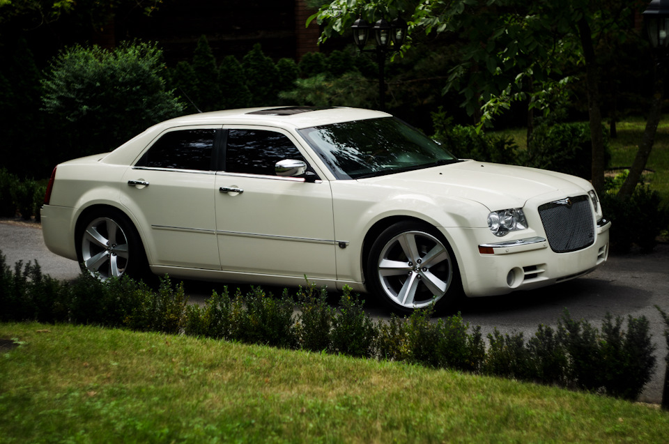 Chrysler 300c аналог dodge