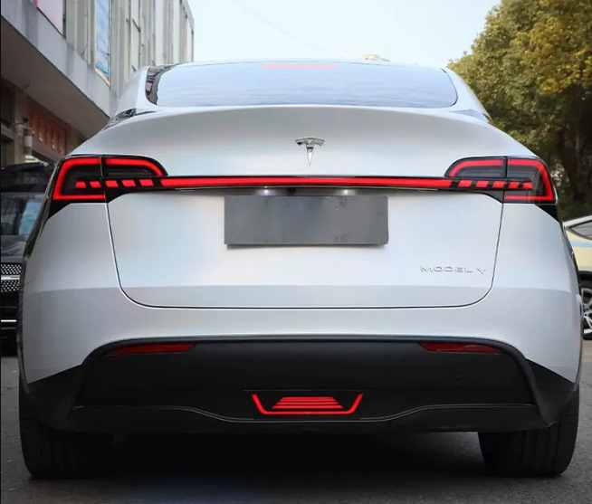 Задняя оптика потеет. Решу болячку кардинально! — Tesla Model Y, 2021 ...