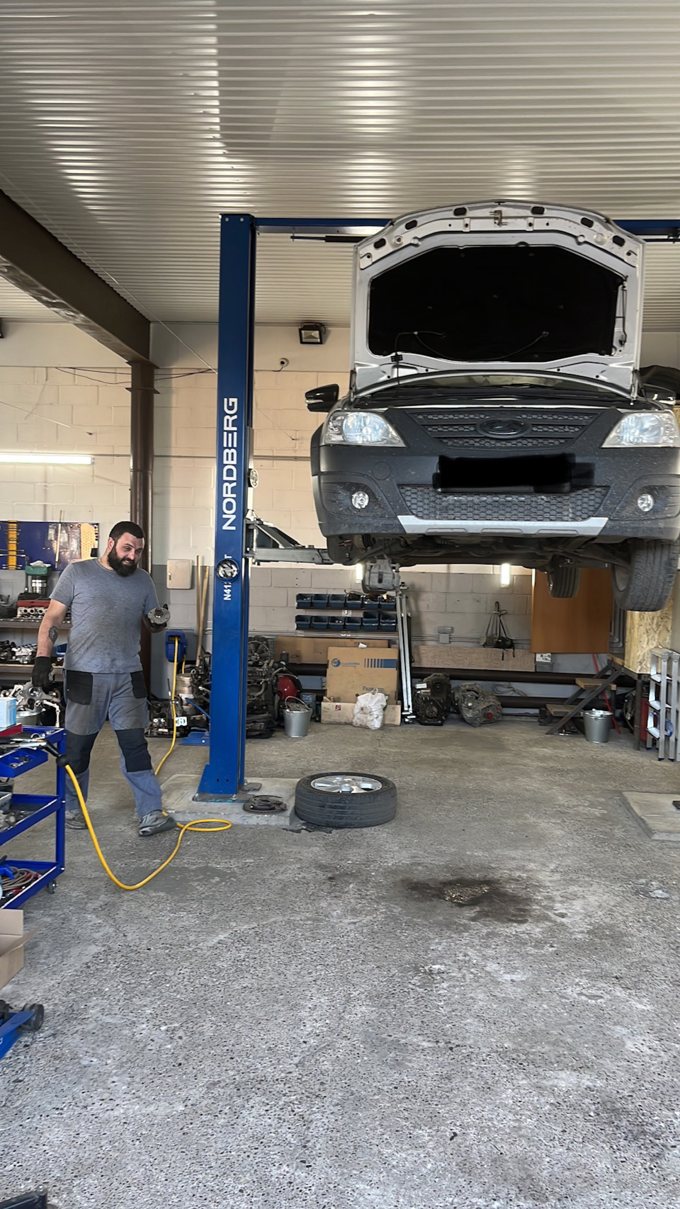 81. Очередной ступичный. Общий осмотр. — Lada Largus Cross, 1,6 л, 2019 ...