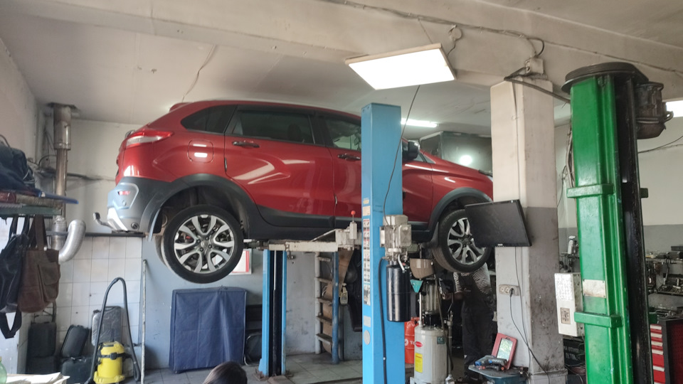 Пробег 83к, ТО — Lada XRAY Cross, 1,8 л, 2019 года | просто так | DRIVE2