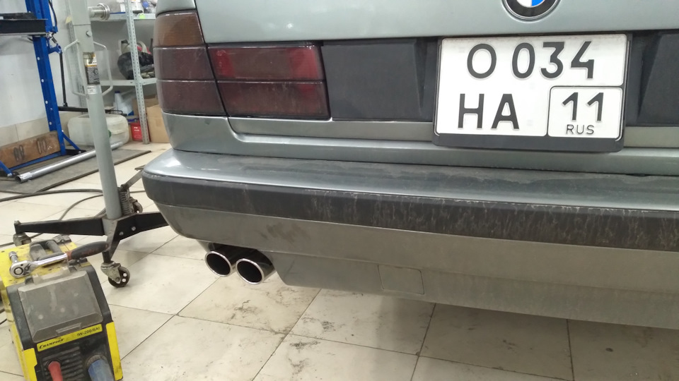 Фото в бортжурнале BMW 5 series (E34)