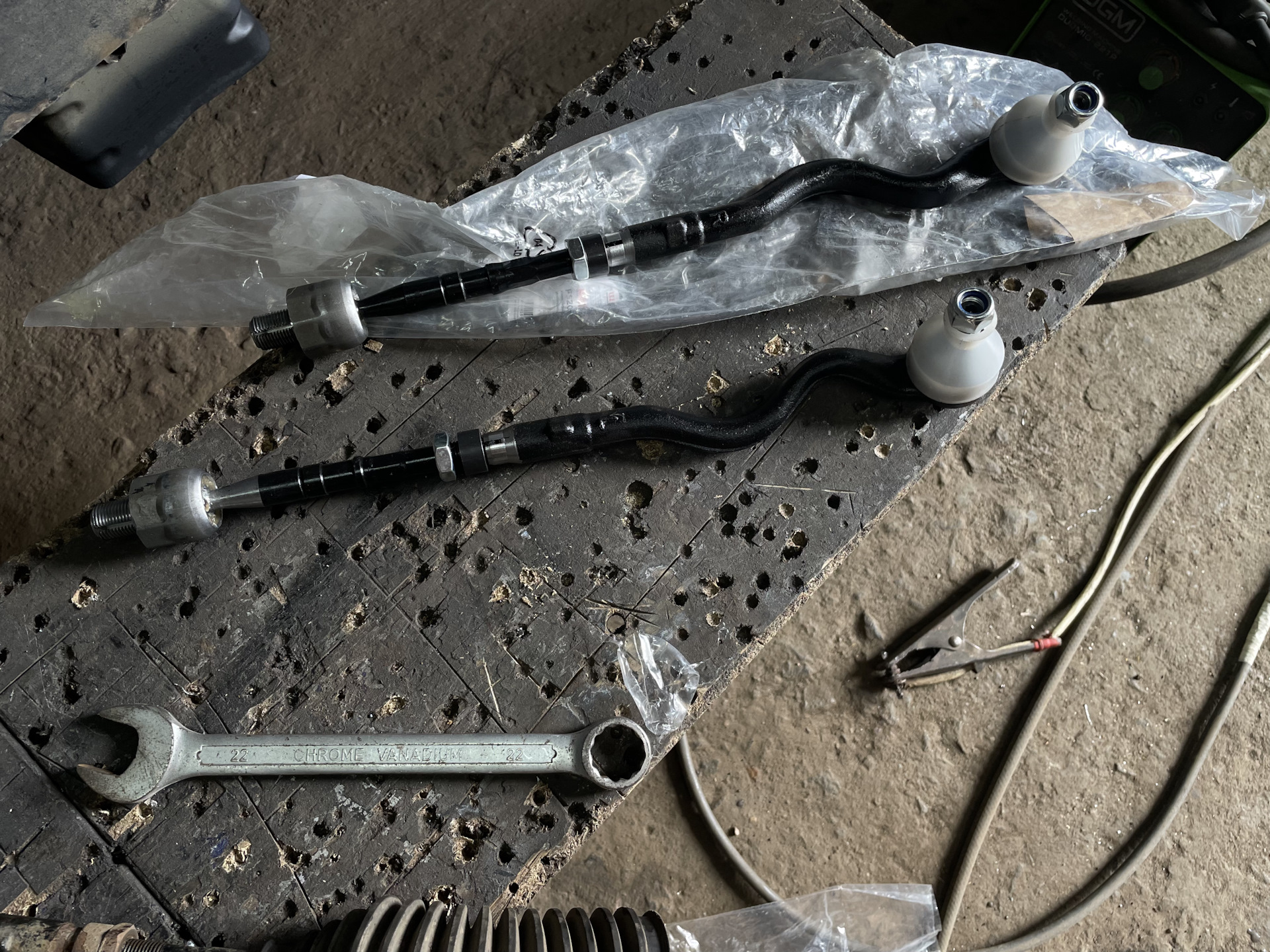 Рулевые тяги, наконечники и какой-то стук — BMW 3 series (E46), 2 л ...