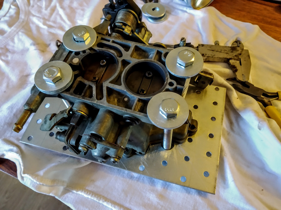 Выравнивание площадки карбюратора, чистка — Lada 2109, 1,5 л, 1998 года ...