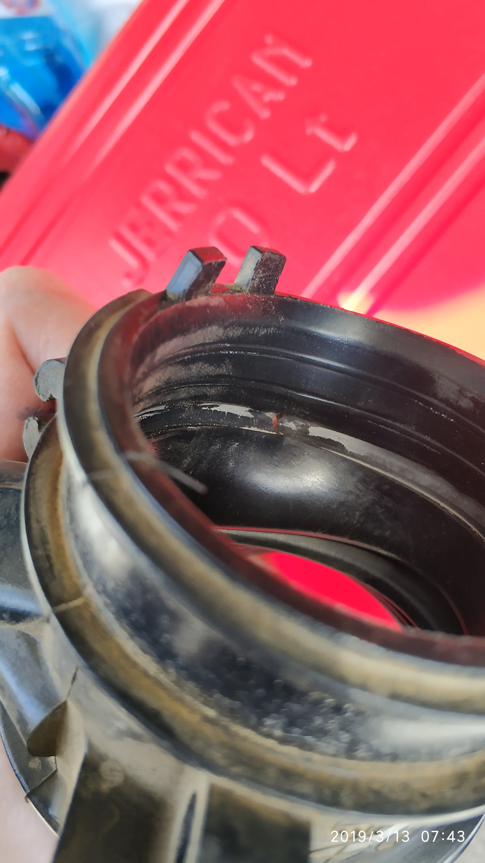 Дырка в патрубке воздушного фильтра — Honda Civic Tourer, 1,8 л, 2014 ...