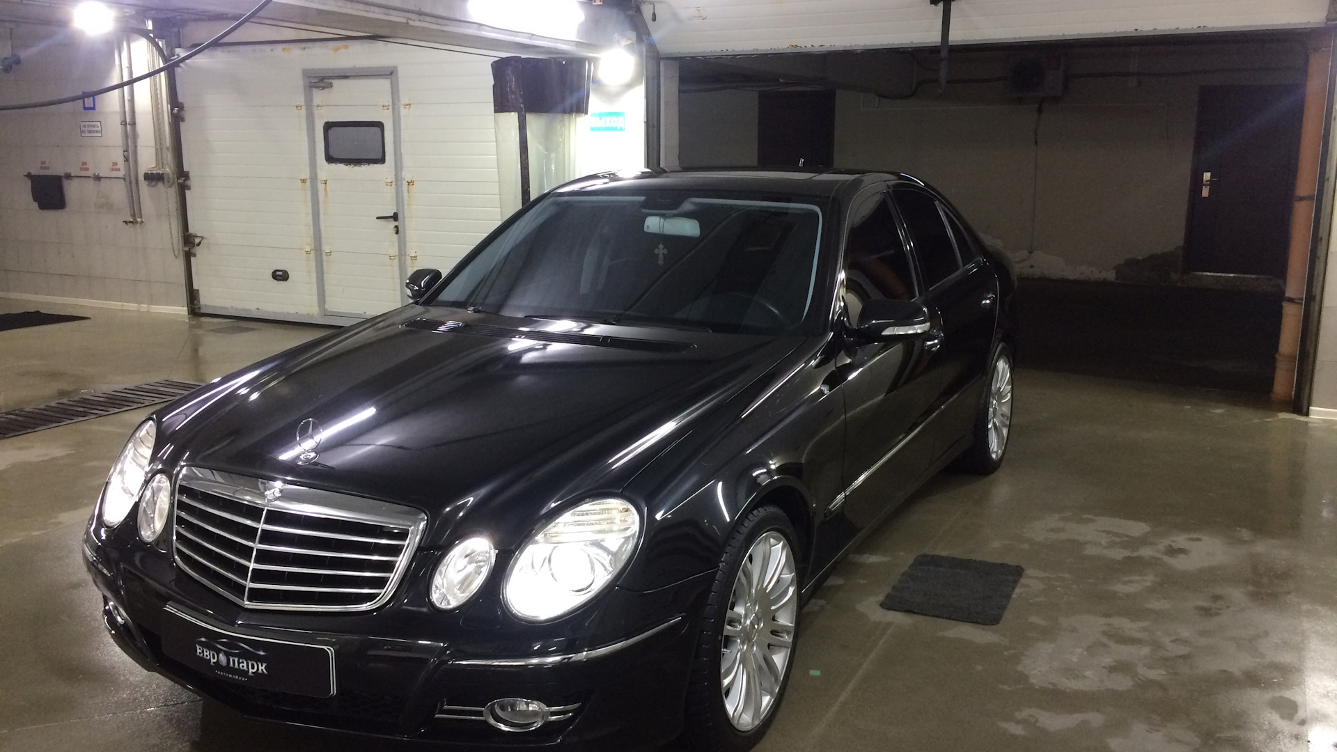 Mercedes-Benz E-class (W211) 2.5 бензиновый 2008 | на DRIVE2