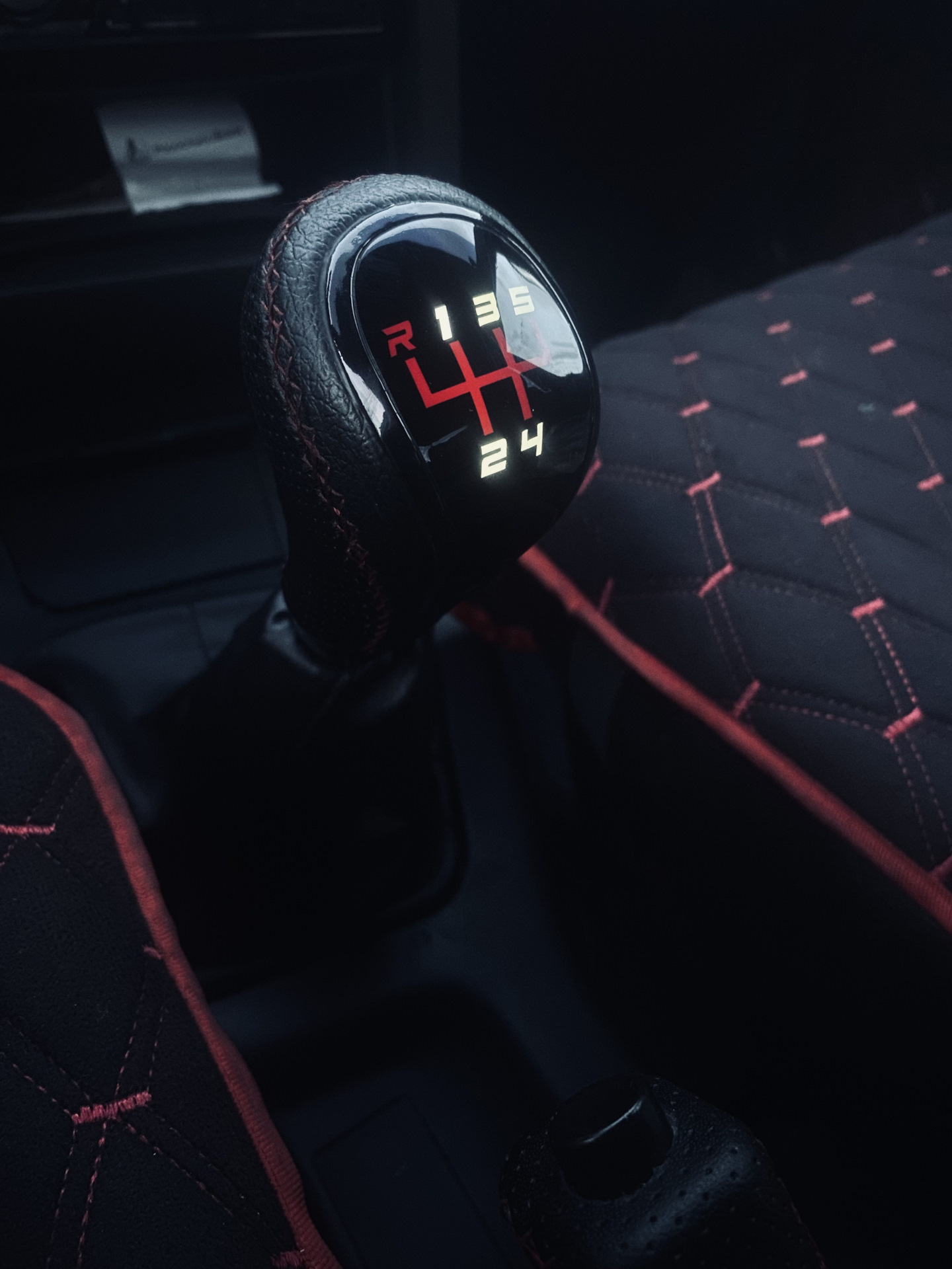 Ручка кпп ваз 2110. Ручки кпп на ваз 2112. Ручка кпп на ваз 2113. Ручки кпп на ваз 2112. Ручки кпп на ваз 2112.