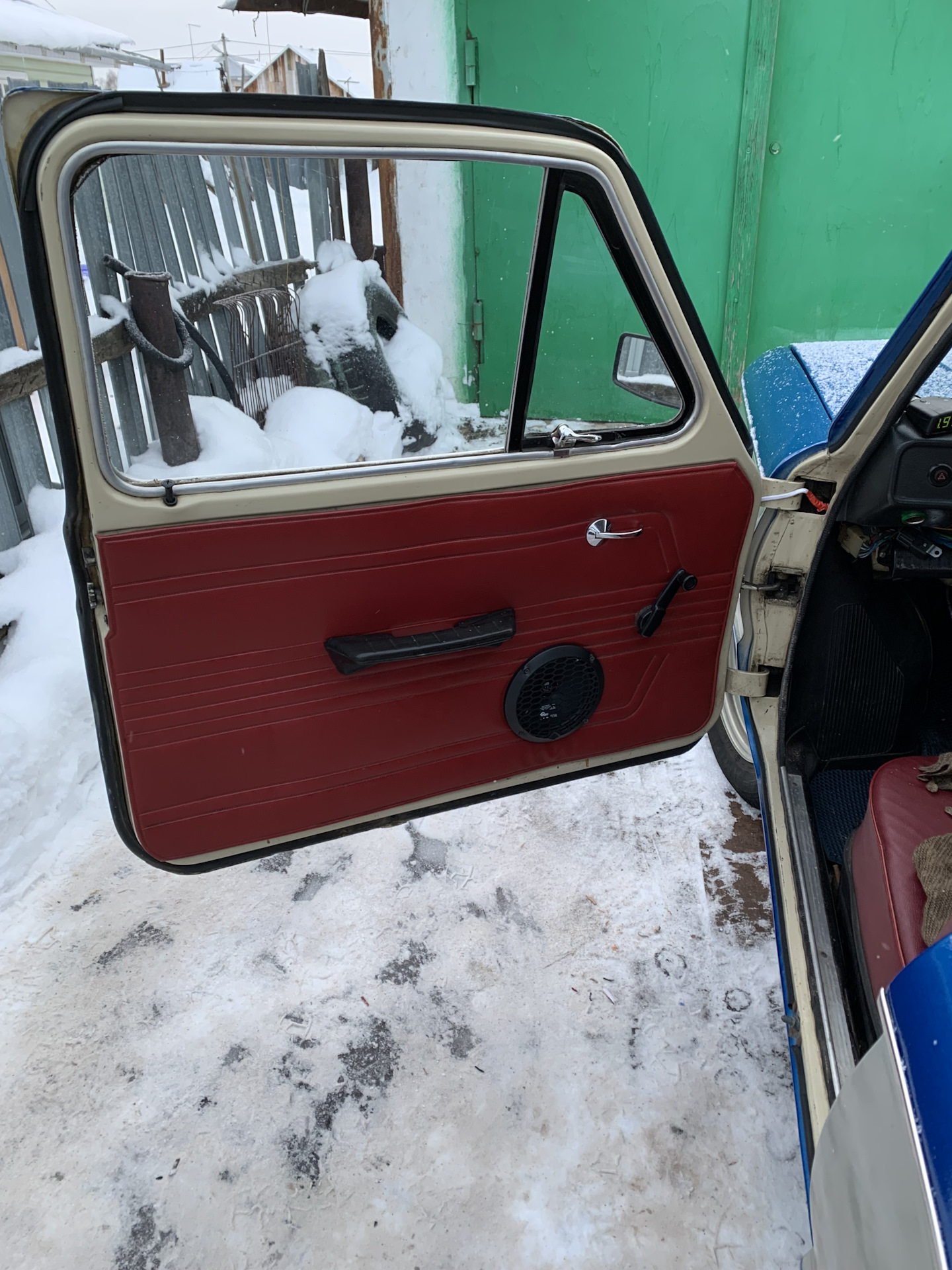 Автозвук-это болезнь — ЗАЗ 968, 1,2 л., 1988 года | автозвук | DRIVE2