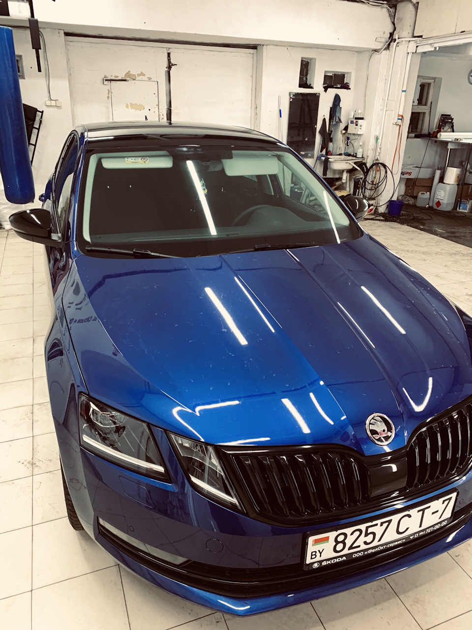 Skoda Octavia a7 FL синяя матовая