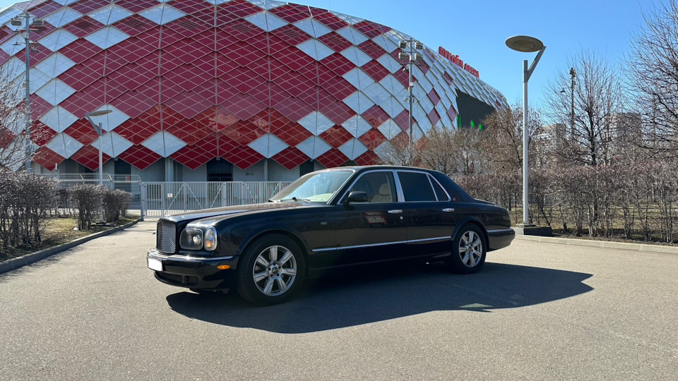 Bentley Arnage Крылья империи