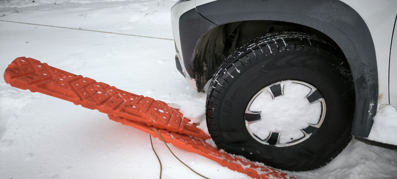 Отрезки на прямой. Как ставится прямая. Отрезок лежит на прямой. Как определить знаки промежутков в методе интервалов. Отрезок горизонтально проецирующей прямой.