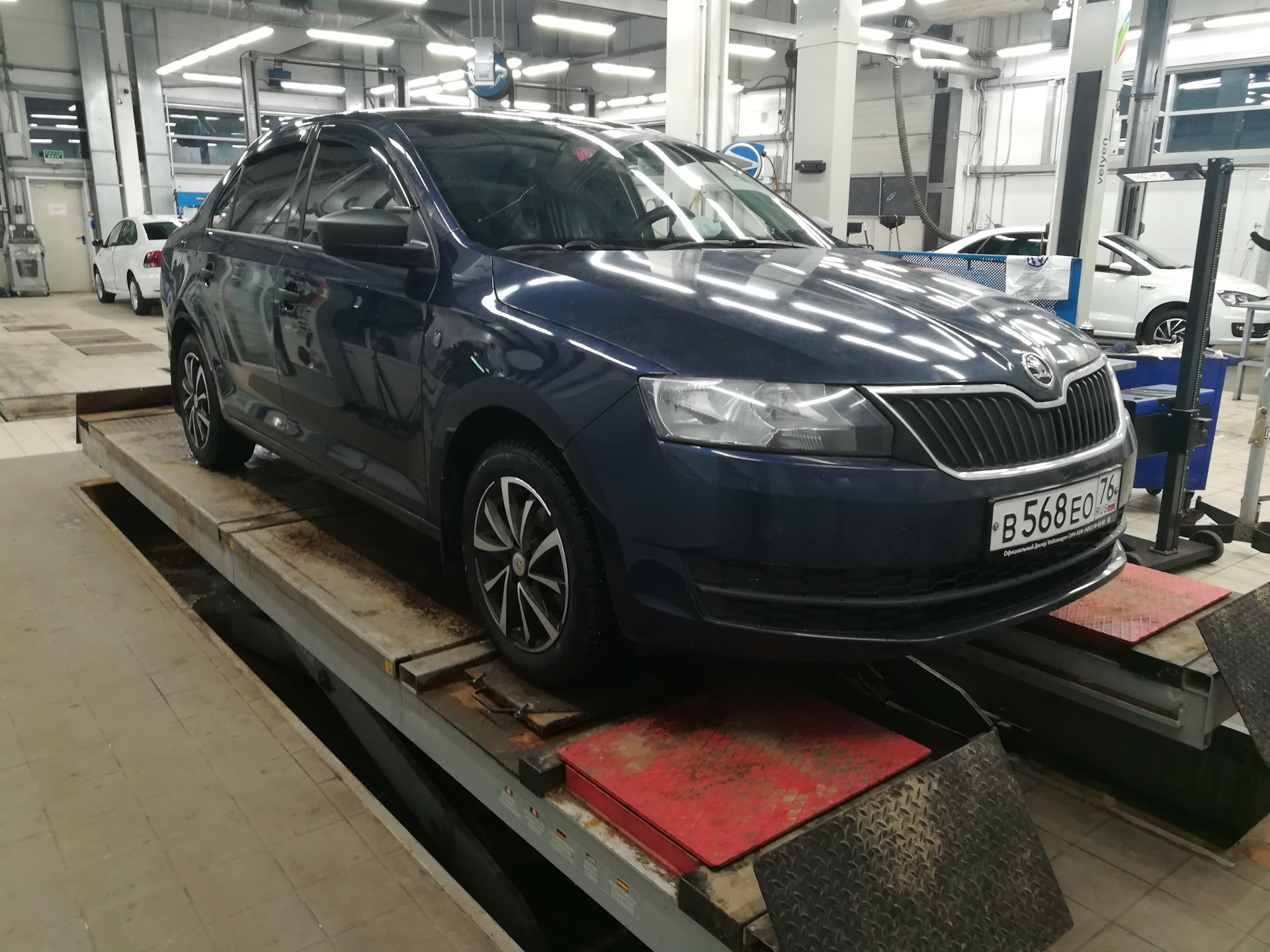 Развал шкода. Skoda сервис. Skoda service