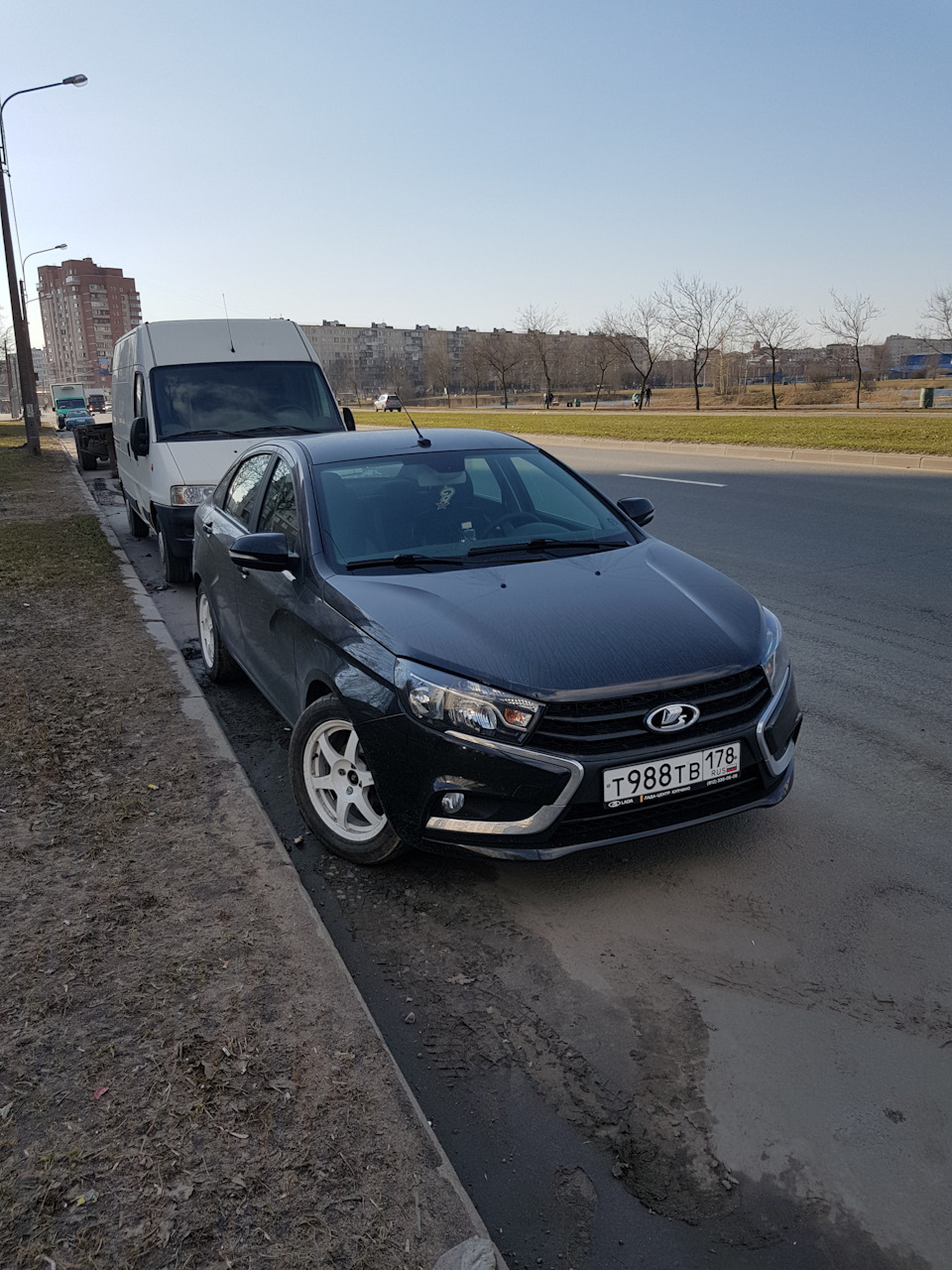 Lada Vesta бункер