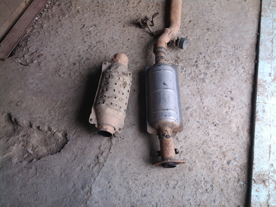 Резонатор вместо катализатора — Toyota Carina (7G), 1,8 л, 1997 года ...