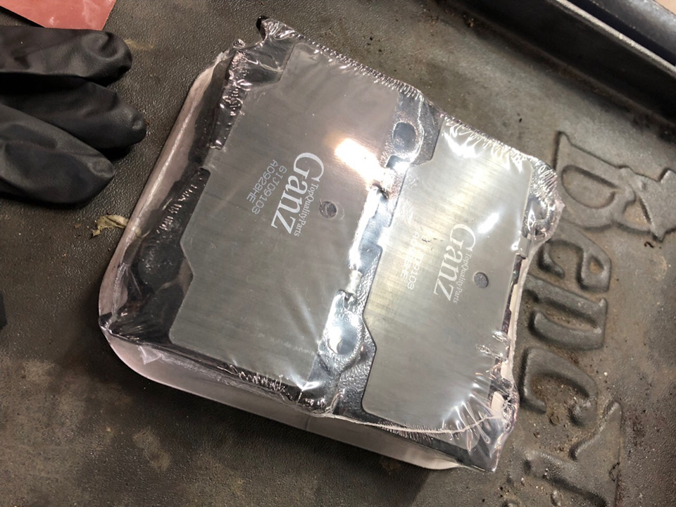 Подклинивают тормоза, разбираемся — Infiniti QX70, 3 л, 2015 года ...