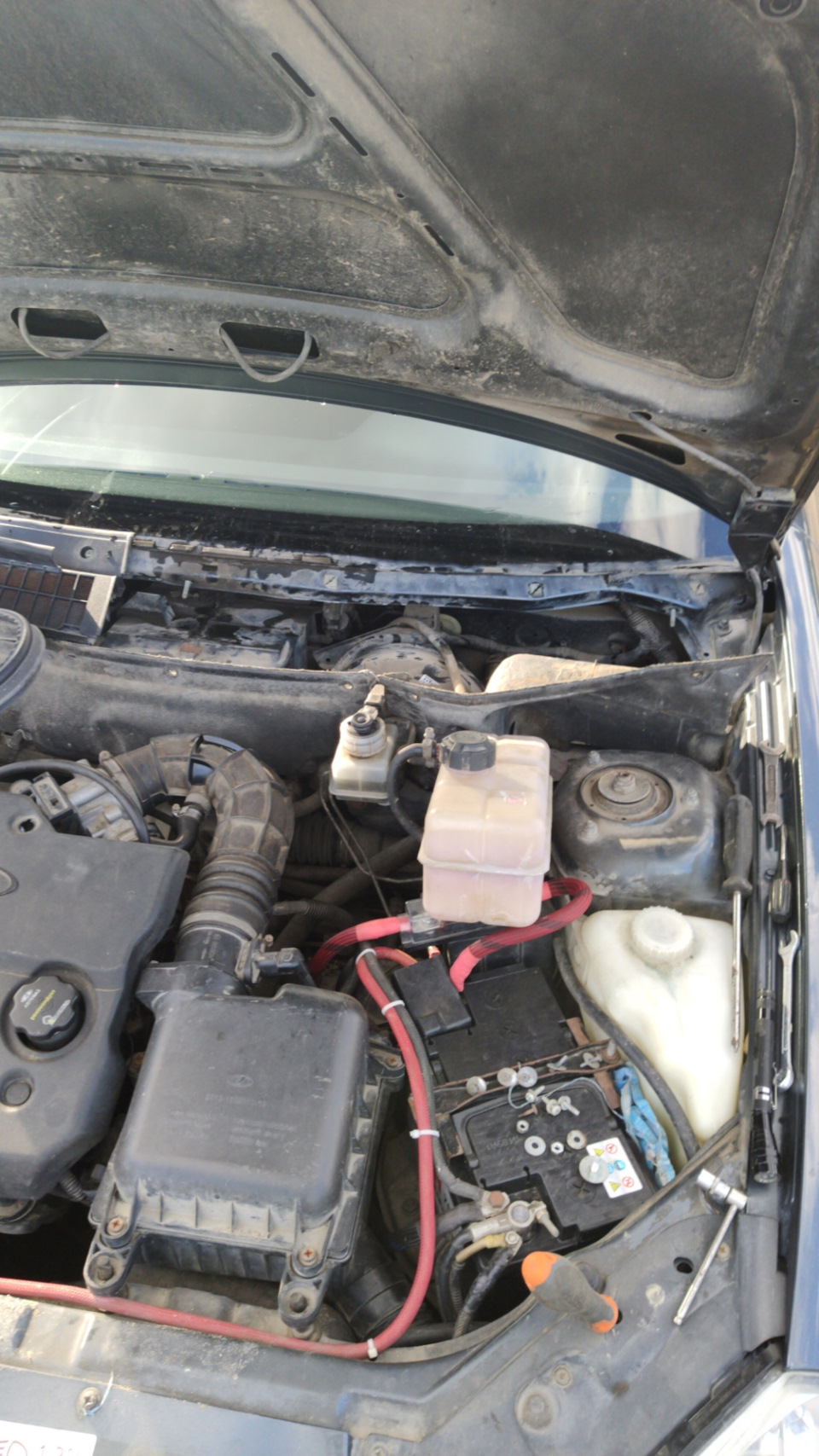 Замена трапеции дворников — Lada Приора седан, 1,6 л, 2012 года ...