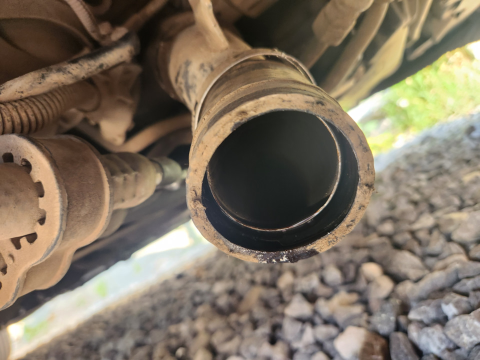 Масло в патрубках как и ожидалось — Audi Allroad (C5), 2,7 л, 2003 года ...