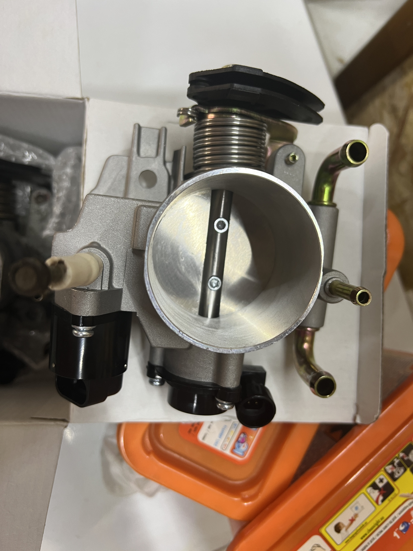 Замена дросселя на 56 мм — Lada 2115, 1,5 л, 2006 года | своими руками ...