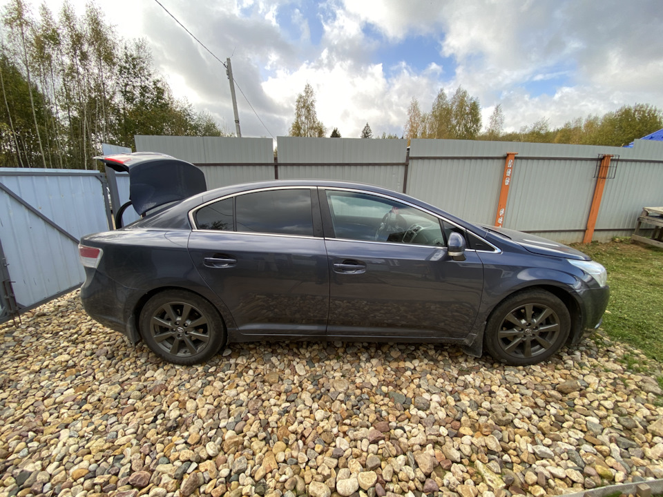 Ветровики на двери — Toyota Avensis III, 2 л, 2011 года | просто так ...